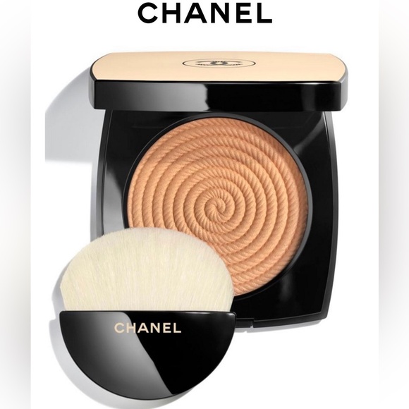 LIMITED EDITION CHANEL LES BEIGES HEALTHY GLOW
ILLUMINATING POWDER SAND - Picture 1 of 2